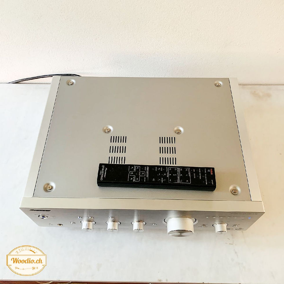 Thumbnail: Pioneer A-70-s