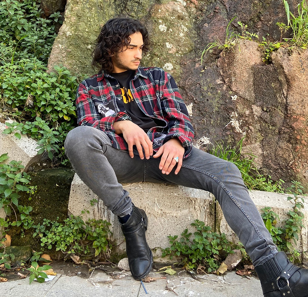 Kerem Avina’dan Yeni Tekli: “Her Şey”