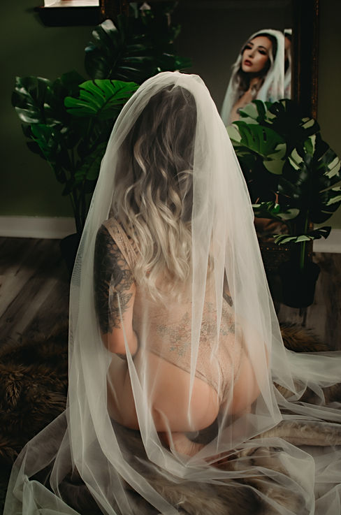 Exalted Boudoir Photography Portfolio