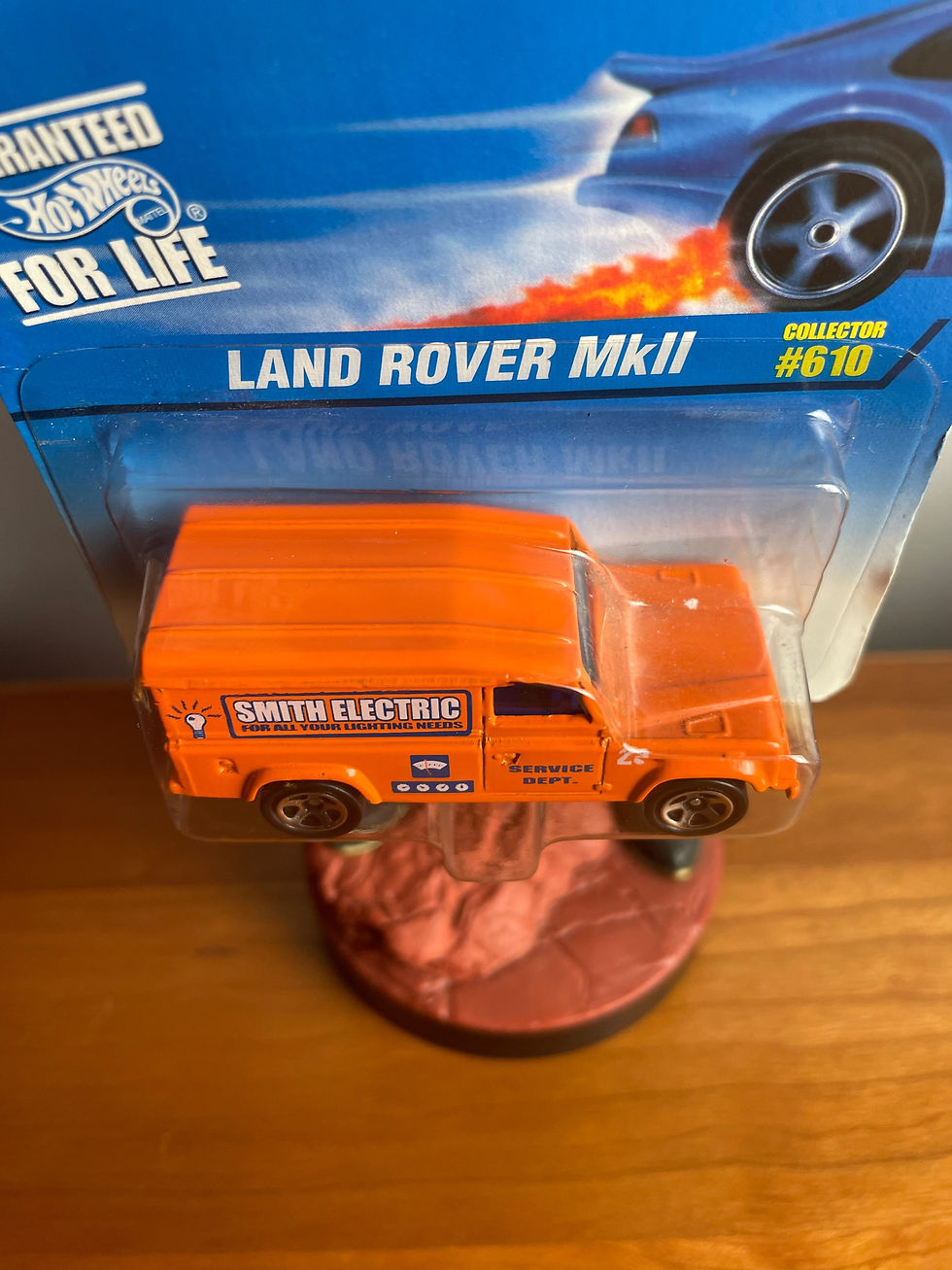 Thumbnail: Hot Wheels 1995 Hot Wheels Blue/White Card #610 LAND ROVER MKII Orange w/Chrome