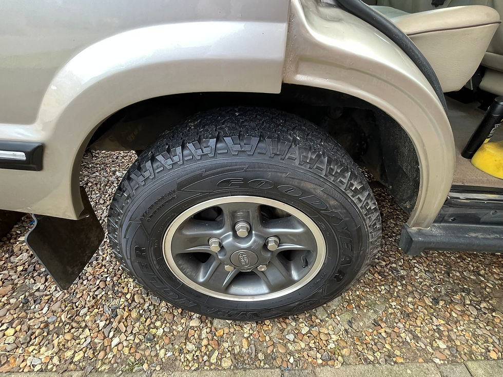 Thumbnail: 1997 Land Rover Discovery Series 1 3.9 V8 Ex LR Owned