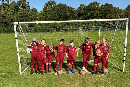 U8s Yellows team photo_edited.jpg