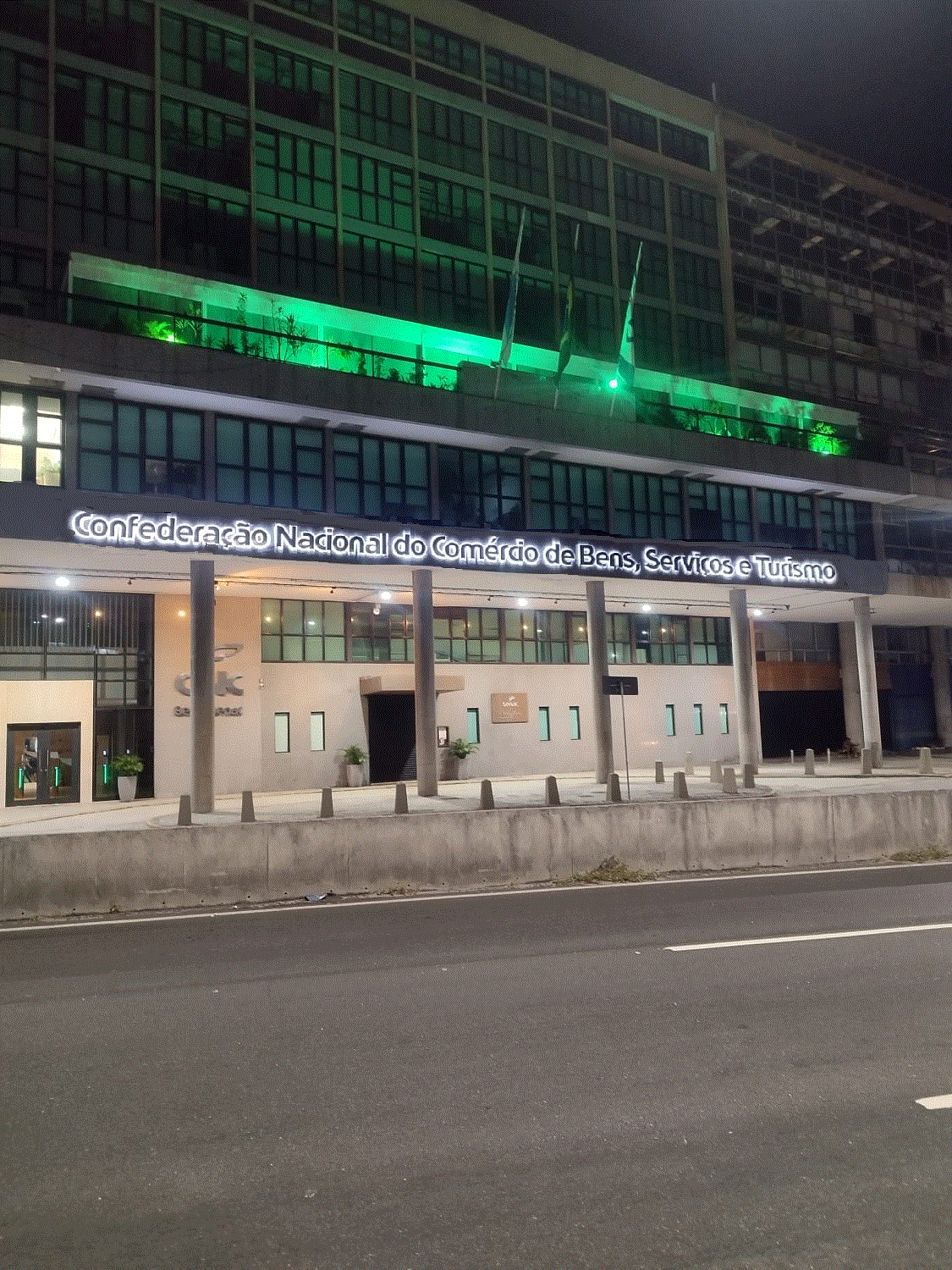 Confederação Nacional do Comércio (CNC-RJ).gif