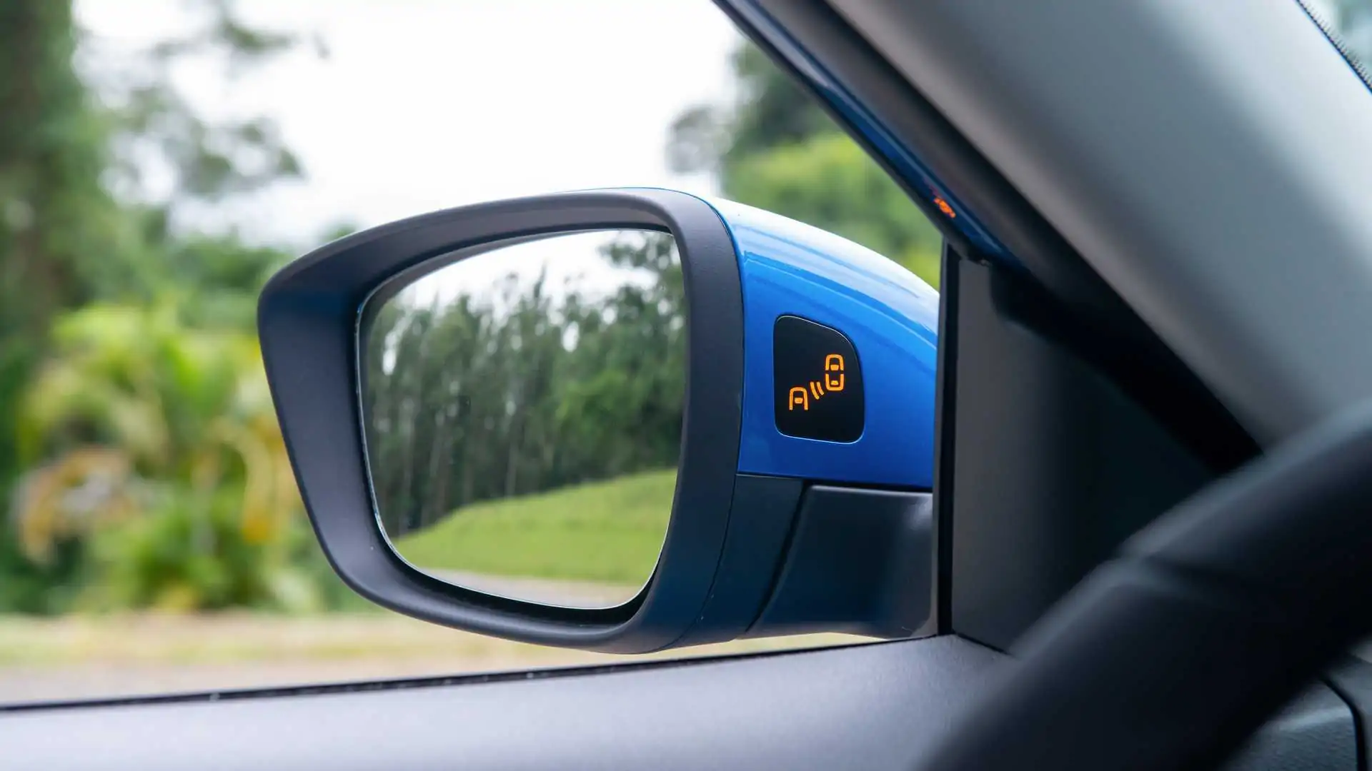 Alerta de ponto cego poderá se tornar obrigatório em veículos automotores