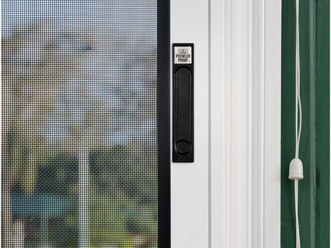 Prowler Proof Hinge Window security screen with dual-action handle. Get Real Secure services all Brisbane inner suburbs and surrounding areas.