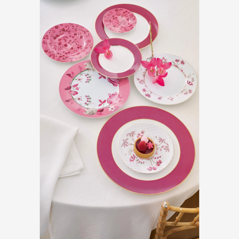 Küçük resim: Beyaz Porselen Yemek Tabağı 26,5 Cm Jolie Collection by Pip Studio