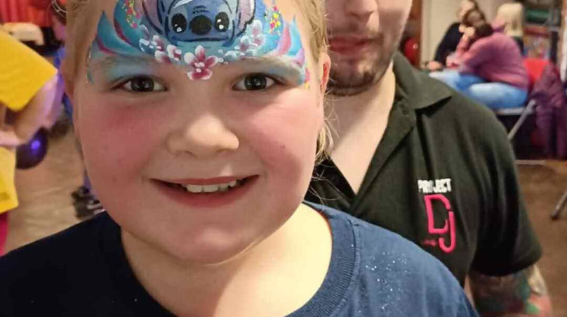 Children's party face paint