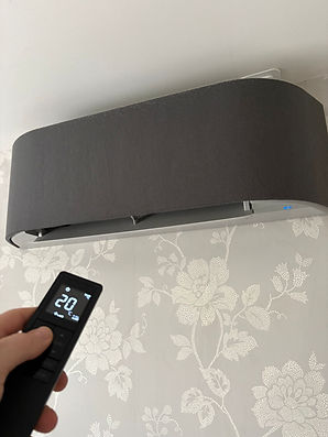 20c air con with controller being used