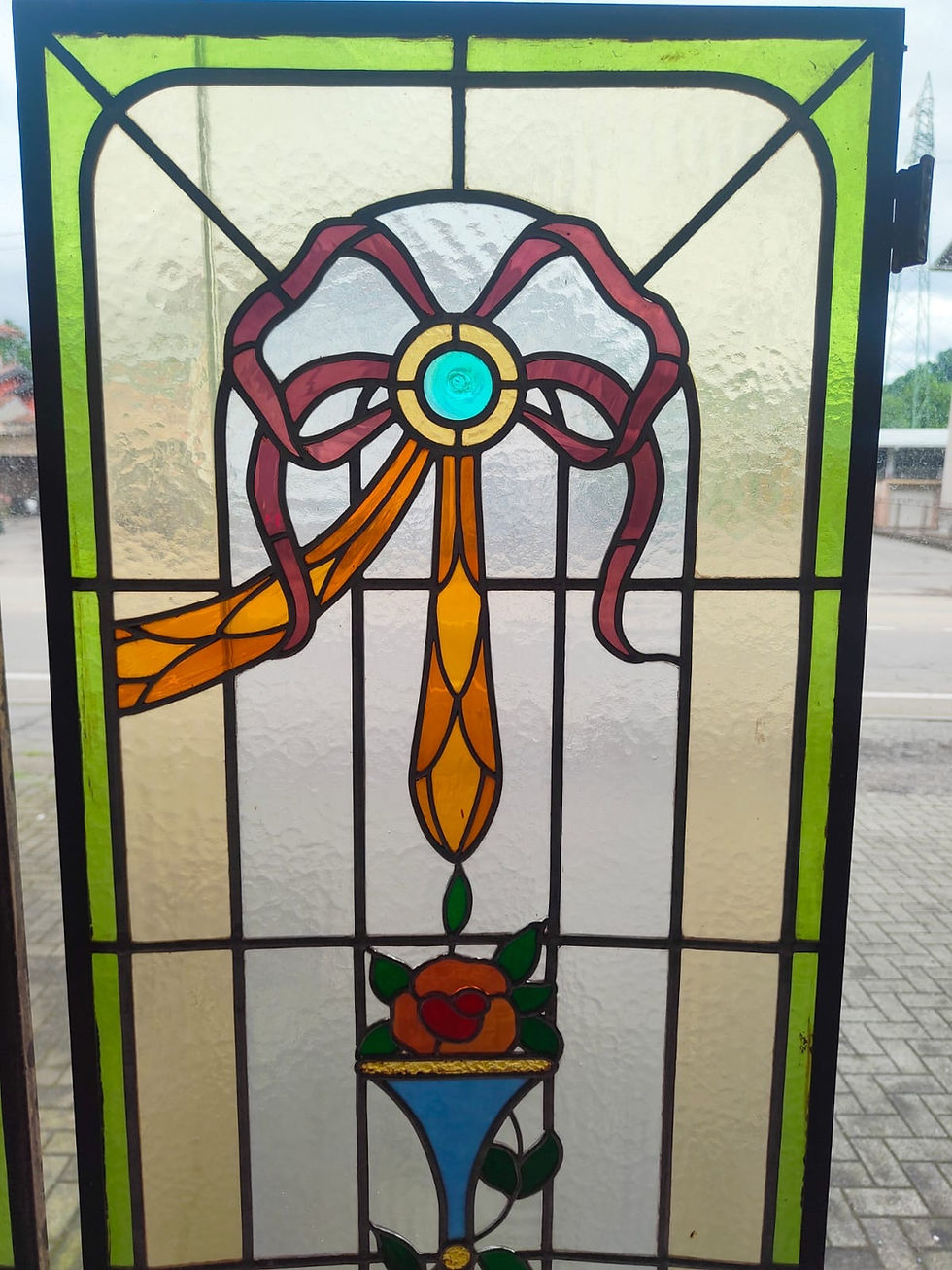 Miniatura: Coppia di vetrate cattedrale rilegate al piombo primo 900- H.163 cm-L.45 cm