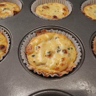 Let the mini-pies cool in the tin for 5-10 minutes before removing. Peel back the muffin papers gently to serve.