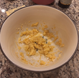 In a bowl, mash the banana until smooth.