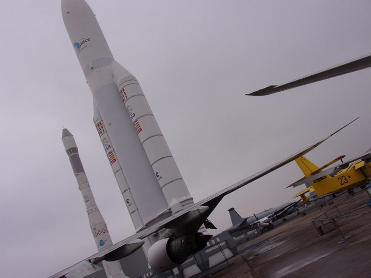 Ariane 1&5.jpeg