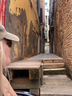 "driveway" step out in Venice