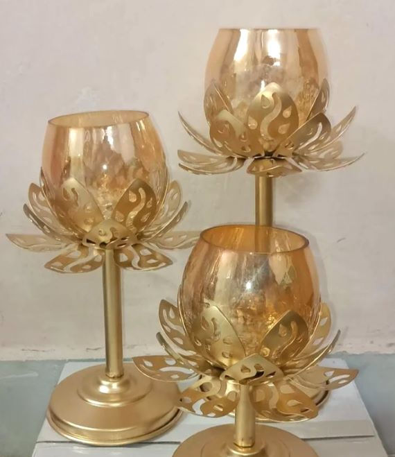 Tabletop Twisted Lotus