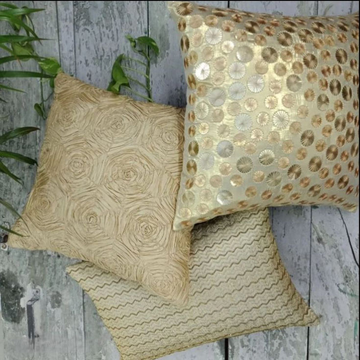 gold cushion set