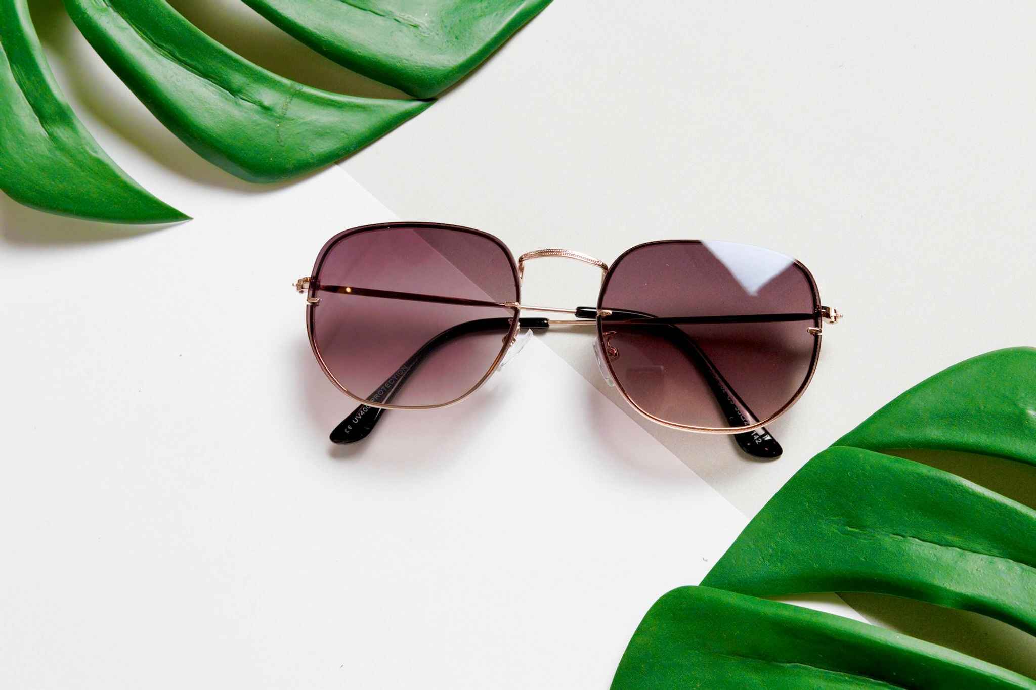 Hexagonal premium dourado unissex