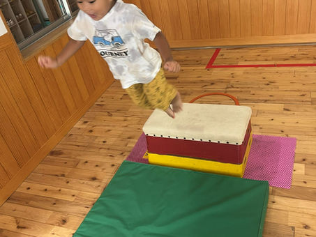 サーキット遊びー梅賀山保育園　益田市保育園