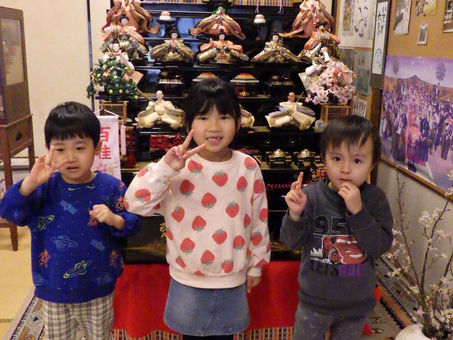 今日はうれしいひなまつり🌸ー梅賀山保育園 益田市保育園