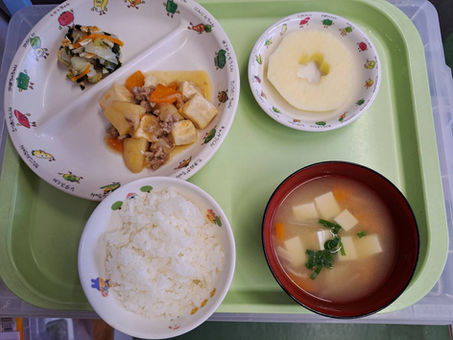 本日の給食メニュー(08/28) ー梅賀山保育園 益田市保育園