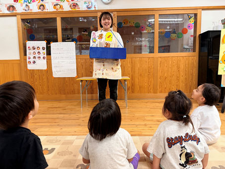民話の会さんのお話し会でした!ー梅賀山保育園 益田市保育園