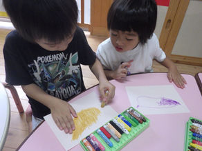 お芋のお絵描きー梅賀山保育園 益田市保育園