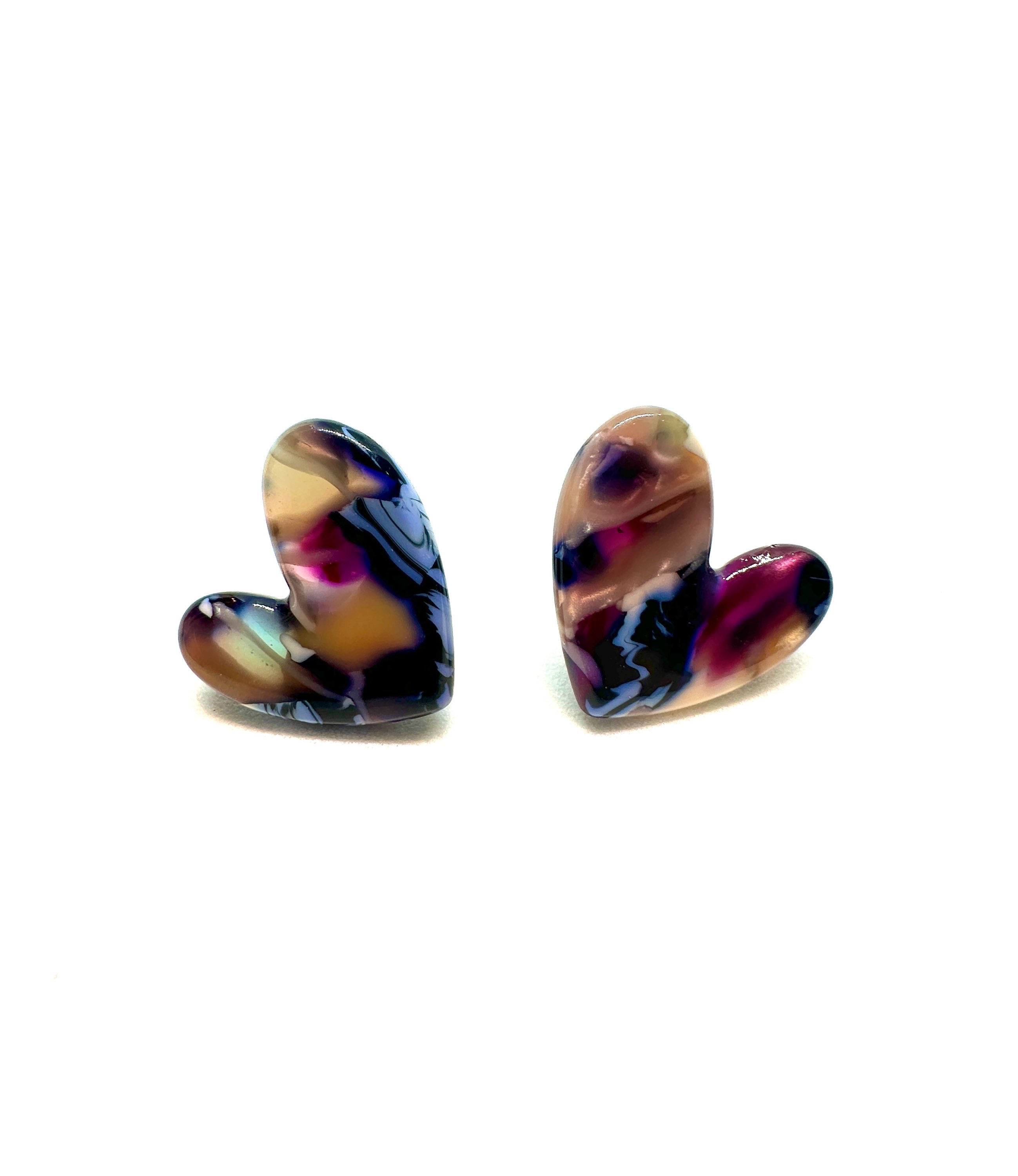 boucles d'oreilles en coeur en résine