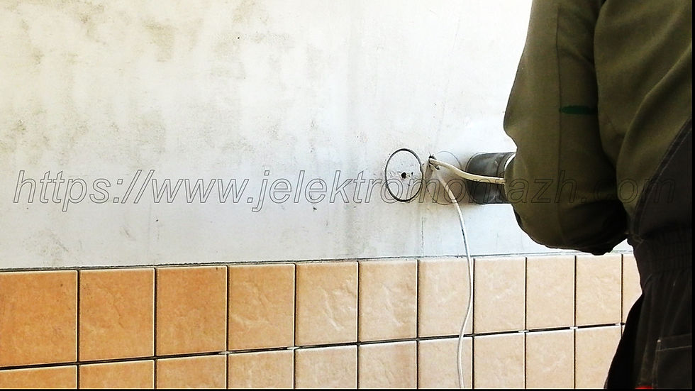 сверление отверстия в кирпичной стене для подрозетника