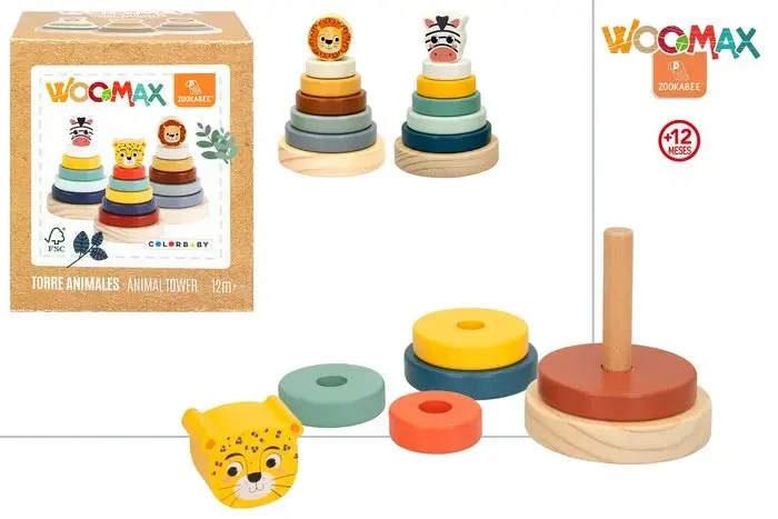 Torre de animales de madera