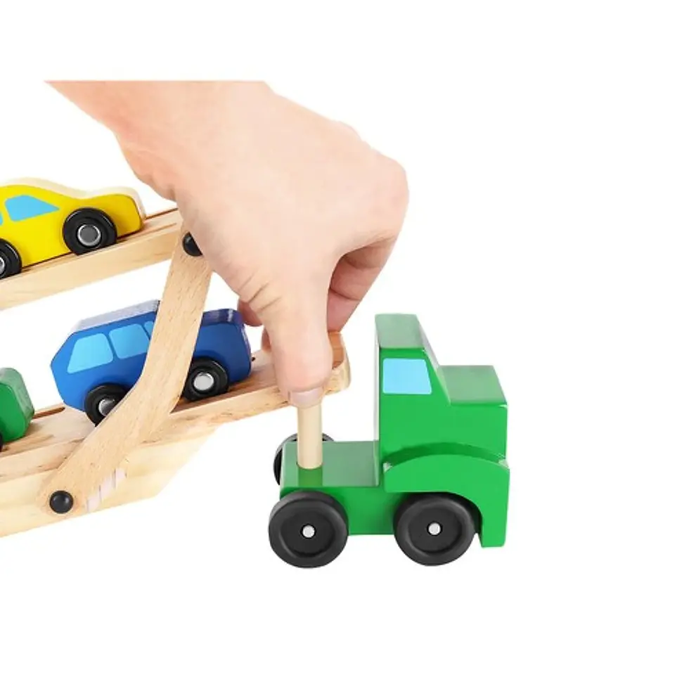 Miniatura: Niño jugando a camión y vehículos