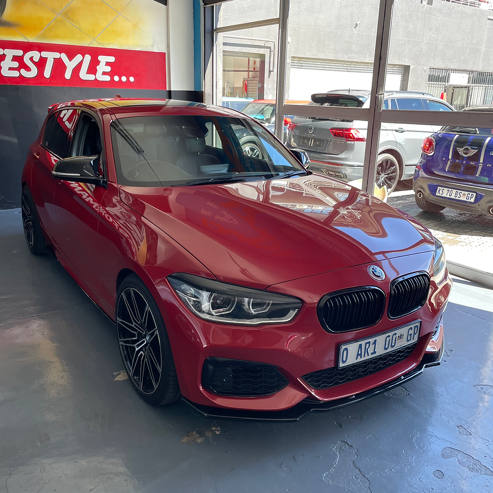 Car listing main image