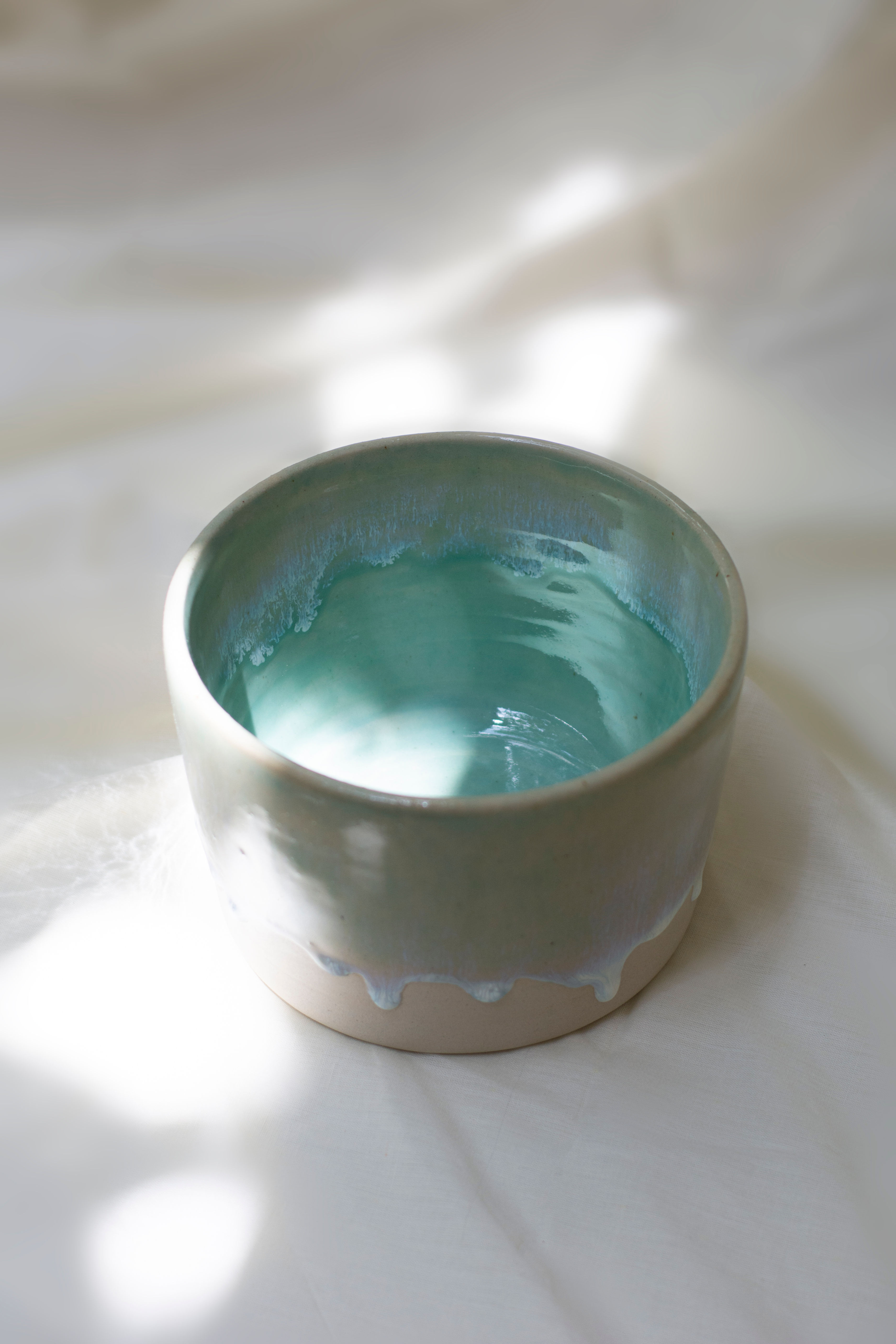 Maceta turquesa con efectos