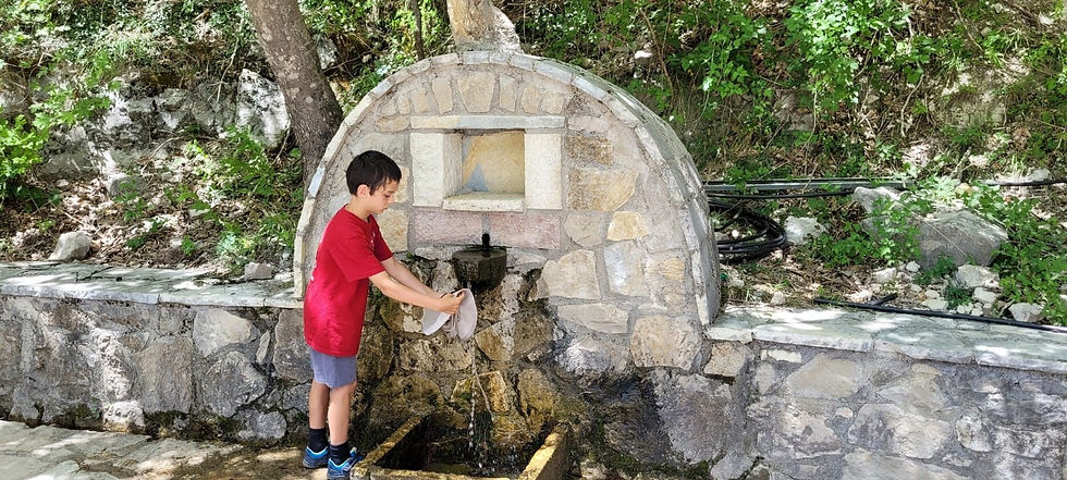 Kipina cave,refresh, tzumerka,Greece