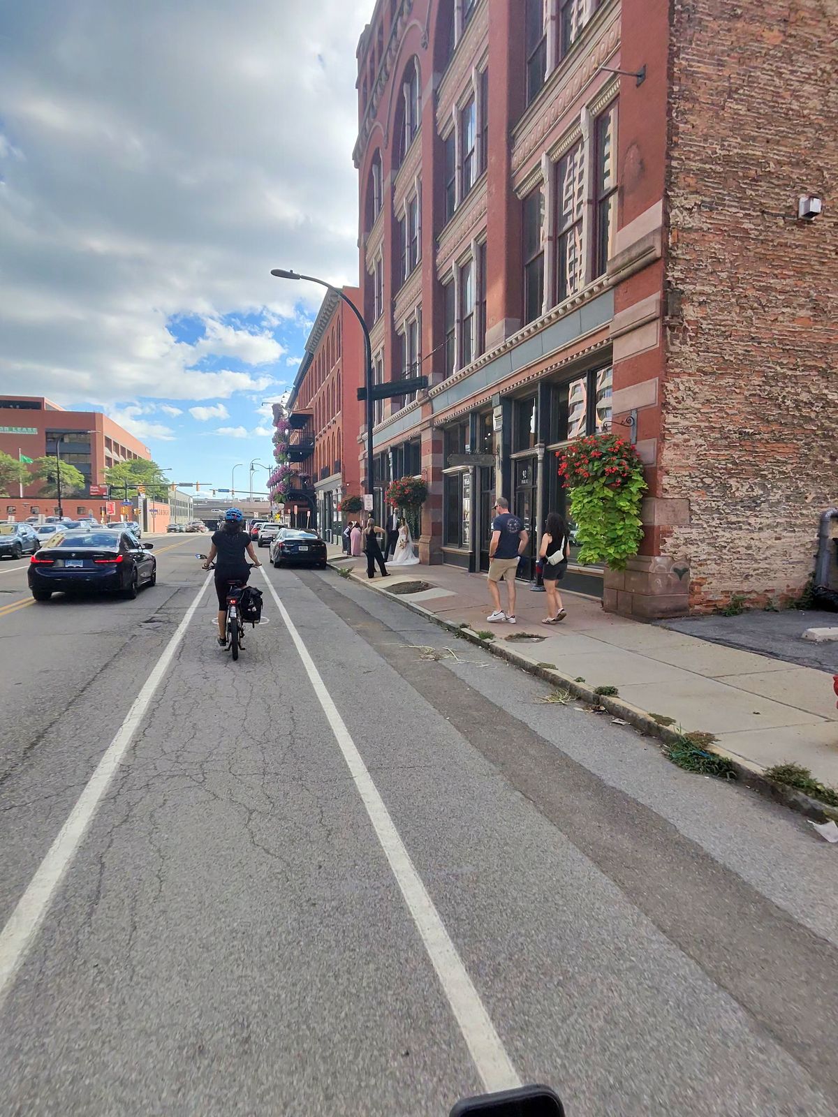 Another easy stretch through the city streets on the way toward the waterfront.