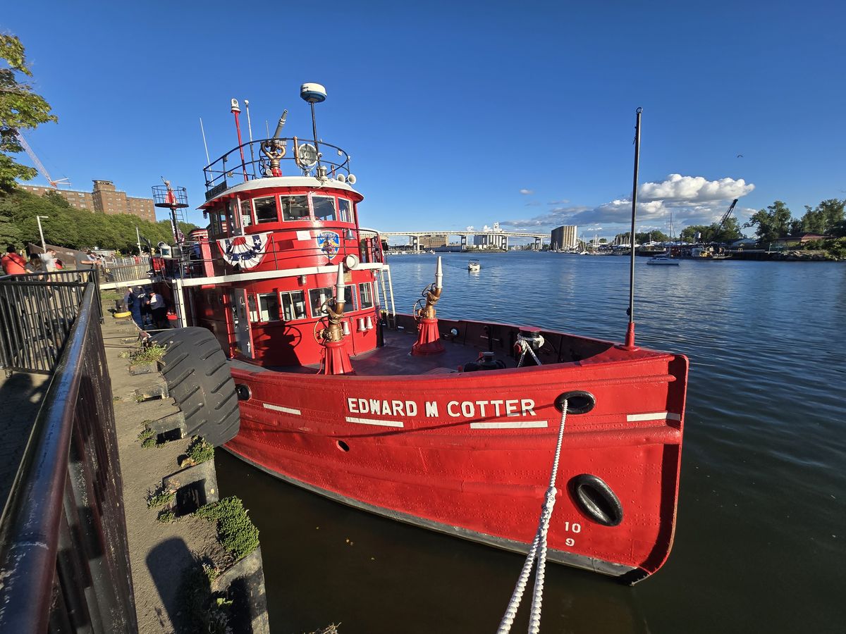 Here is a better shot of the fireboat