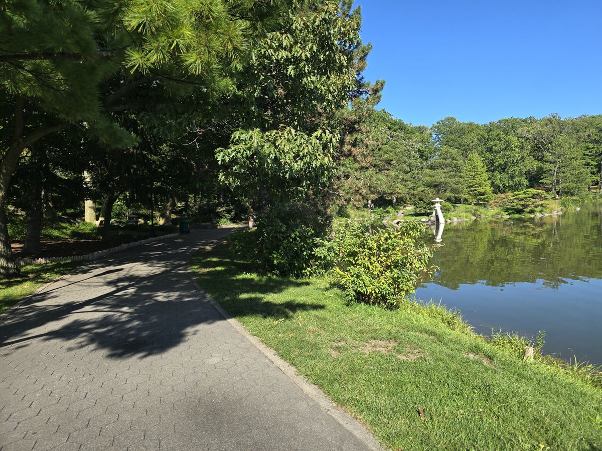 It was a lot of different scenery as we wound through some parks.