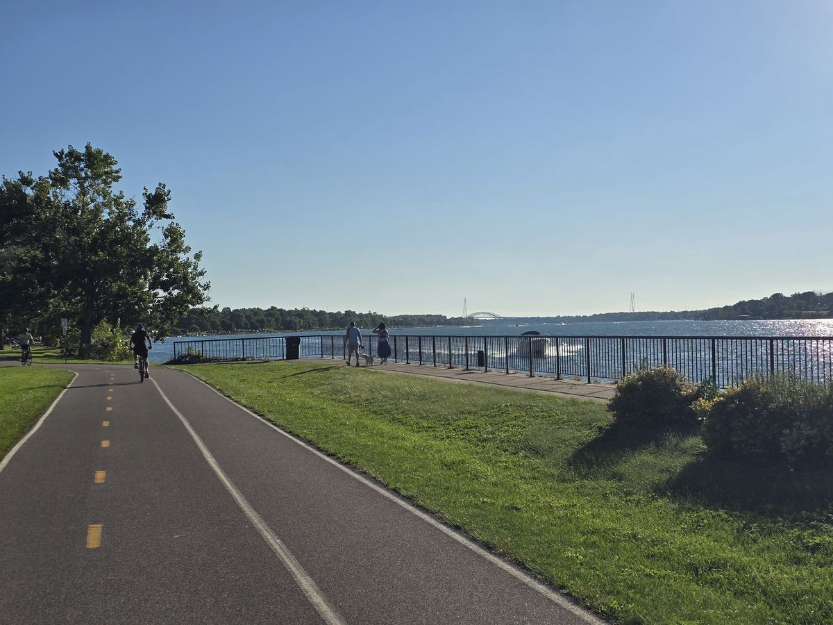 The trail is this nice all throughout Tonawanda.