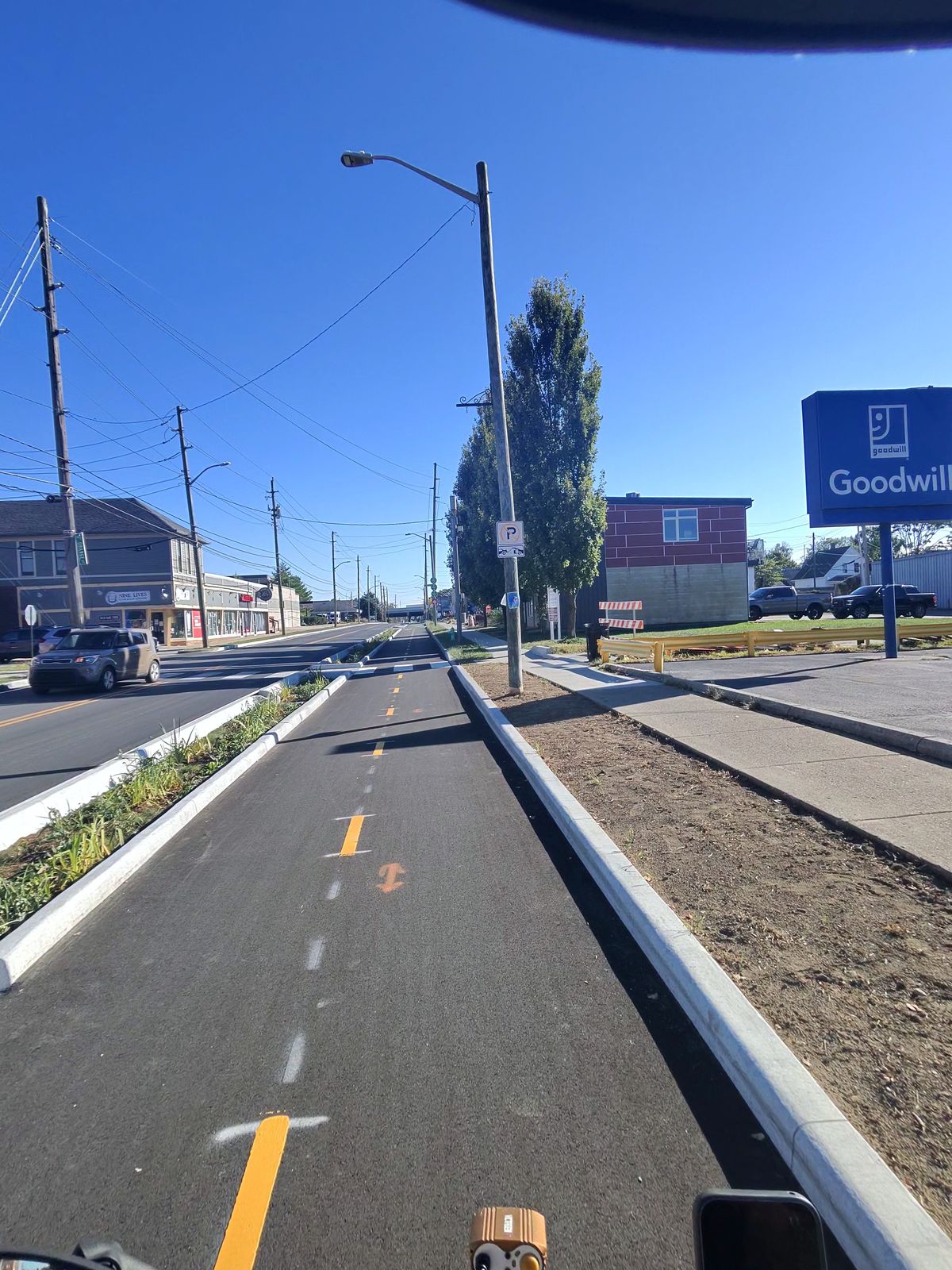 They created this nice path as a connector between trails.  Notice the nice separation they gave the bikers?