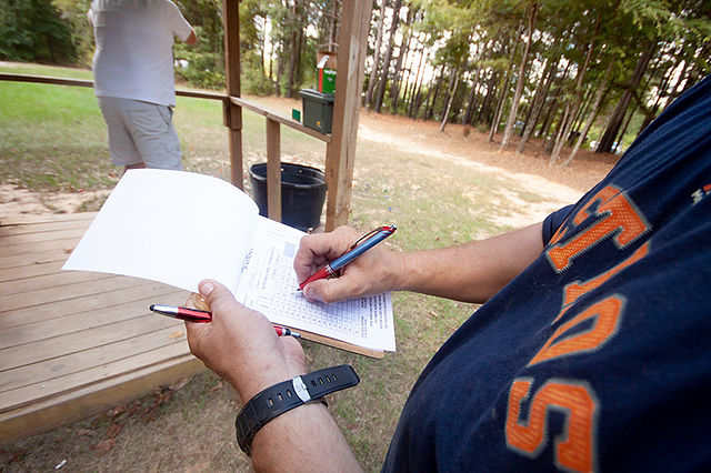 AM clay shoot09