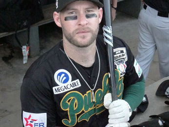 Daric Barton primer extranjero