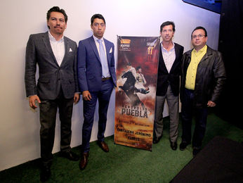 Andy Cartagena, Jerónimo y Sergio Flores en Acrópolis