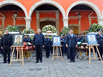 En Huauchinango, SPE rindió homenaje a Policías Auxiliares caídos
