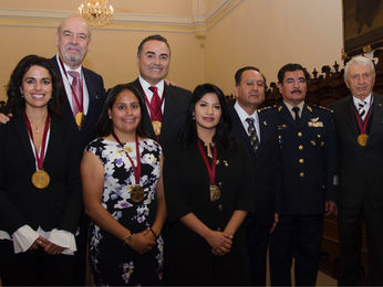 La Asociación Forjadores de Puebla reconoce la labor de Luza Esparza al frente de Lobos BUAP