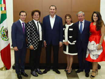 MORENO VALLE RECIBE AL ARTISTA PLÁSTICO ROMERO BRITTO