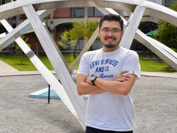 Estudiante UDLAP colabora en proyecto para débiles visuales