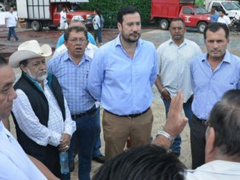 Logra Ayuntamiento de BJ acuerdo entre transportistas y empresa privada
