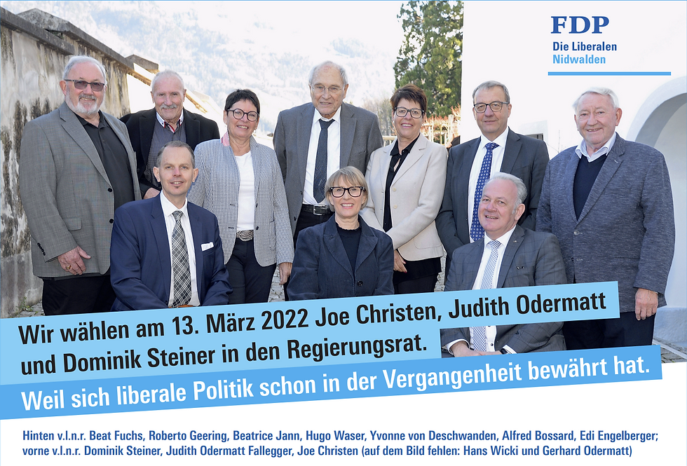 Sechs Alt-Regierungsräte und aktuelle Kandidierende beim Mittagessen im Culinarium Alpineum in Stans.
