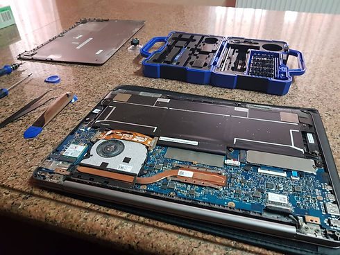 Asus UX330UA2.jpg