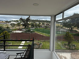 Se ofrece en preventa un lote de 140 m², ubicado en una de las zonas con mayor crecimiento y proyección de Mineral de la Reforma, Hidalgo. Este desarrollo residencial cuenta con amenidades exclusivas como casa club, parque infantil y cancha de fútbol, ideales para disfrutar de un estilo de vida cómodo y seguro.