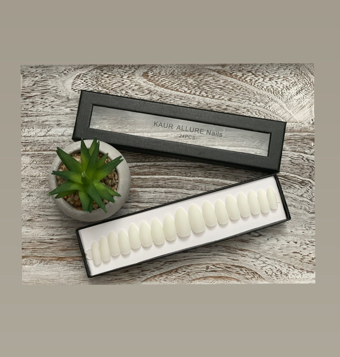 Solid Matte Colors Press-on Nails -White