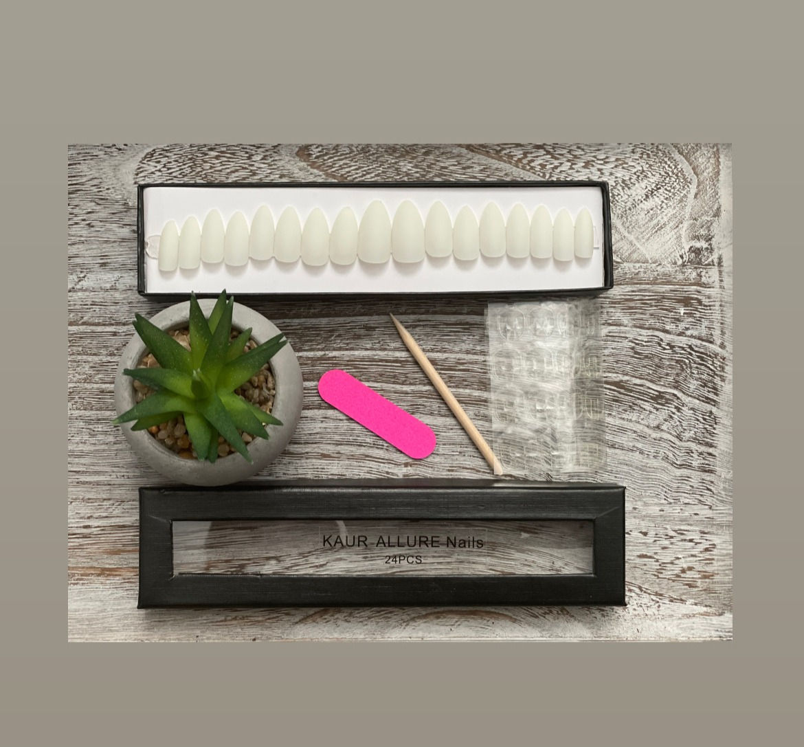 Solid Matte Colors Press-on Nails -White